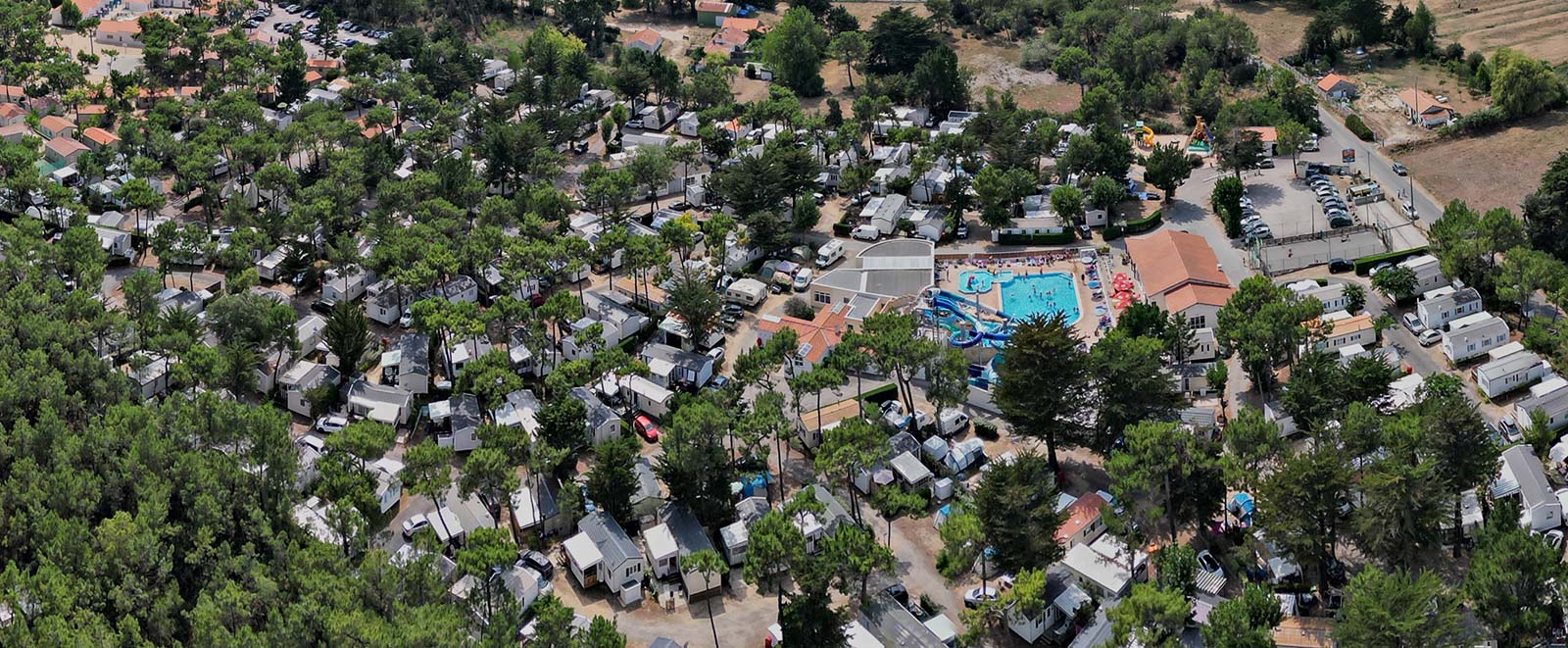 Vue aérienne du camping Le Clos des Pins à Saint-Hilaire de Riez