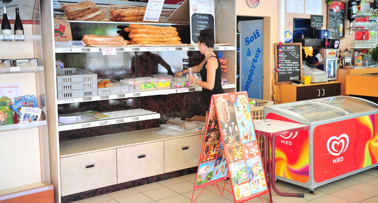 Bread depot at Le Clos des Pins campsite in Saint-Hilaire