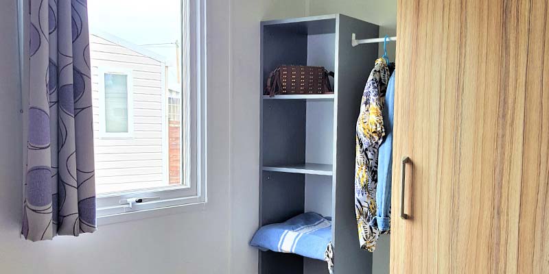 Closet of a mobile home for 6 people in Saint-Hilaire 85