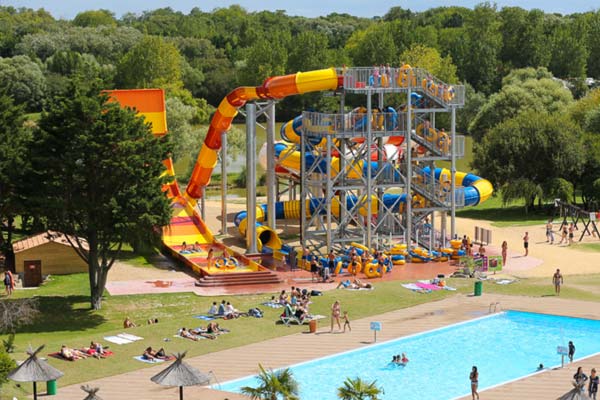 Atlntic Toboggan amusement park near the campsite in Saint-Hilaire