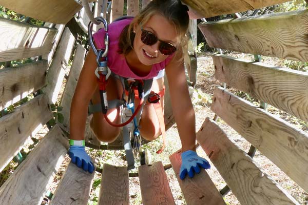 Playful and natural course at the Feeling Forest park in Vendée