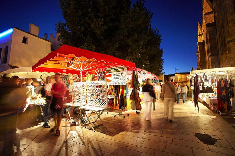 De avondmarkt in Saint-Hilaire in de Vendée