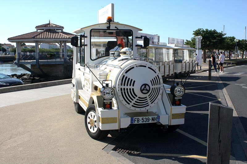 The little tourist train in Saint-Gilles Croix de Vie