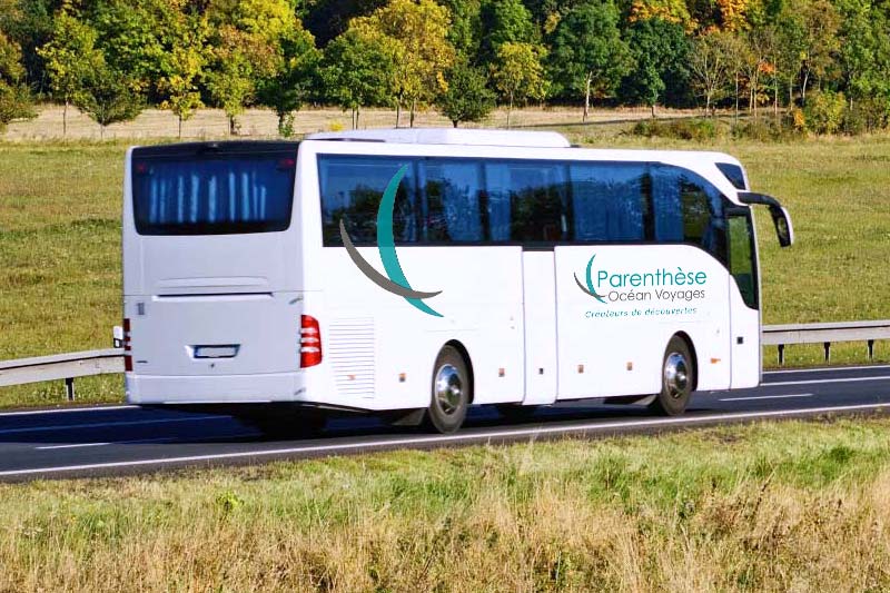 Shuttle bus to Puy du Fou near the campsite in Saint-Hilaire